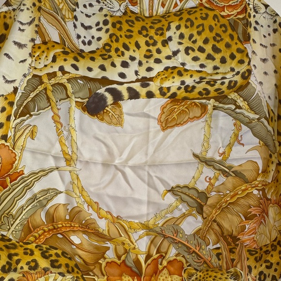 Salvatore Ferragamo Animal Print 100% Silk Scarf - Picture 5 of 6